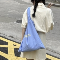 1732509324222.jpg - กระเป๋าผ้าแคนวาส สกรีนโลโก้ได้ | https://begroove.co.th